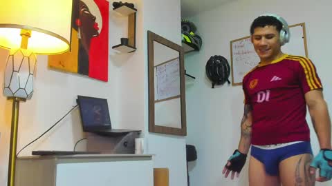 Adrian online show from 04.23.26