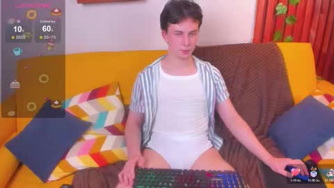 adrianoaubert online show from 10.31.25