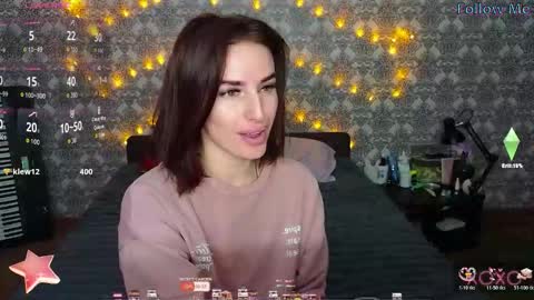 Snapshot of adrihanna chatting on 12.02.25 Adriana online show from 12.02.25