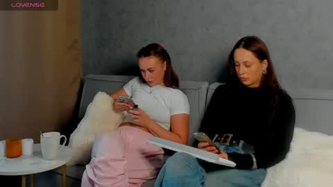 Snapshot of aelin_day chatting on 04.29.26 Adele online show from 04.29.26