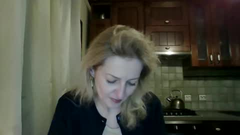 Snapshot of aeroliss chatting on 03.30.26 aeroliss online show from 03.30.26