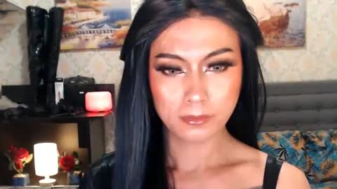 Dominant Goddess Contessa online show from 12.13.24