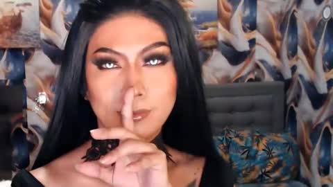 Dominant Goddess Contessa online show from 03.05.25