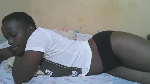 Snapshot of african_pussy2 chatting on 11.25.25 african_pussy2 online show from 11.25.25