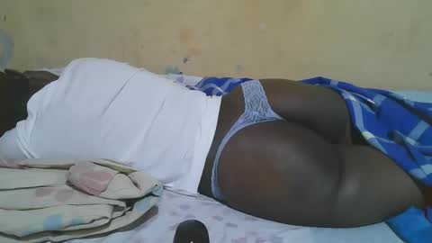 Snapshot of african_pussy2 chatting on 11.28.25 african_pussy2 online show from 11.28.25