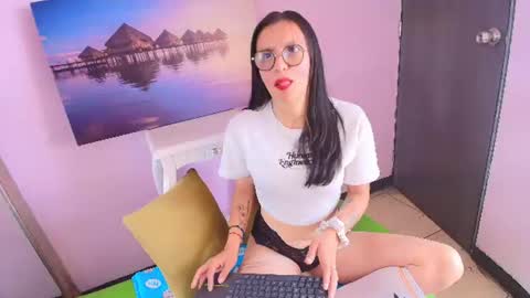 Snapshot of afrodita_rosse chatting on 07.03.26 Afrodita Rosse online show from 07.03.26
