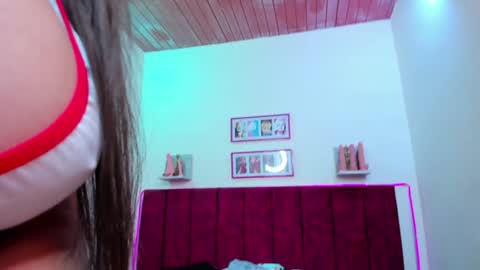 Snapshot of afroditaandsoffi chatting on 01.09.25 Afrodita Chery y Hermione online show from 01.09.25