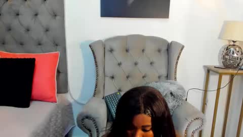 Snapshot of afrodiva69 chatting on 10.20.25 Afro Diva 69 online show from 10.20.25