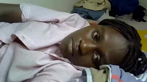 Snapshot of afronubians chatting on 02.05.25 afronubians online show from 02.05.25