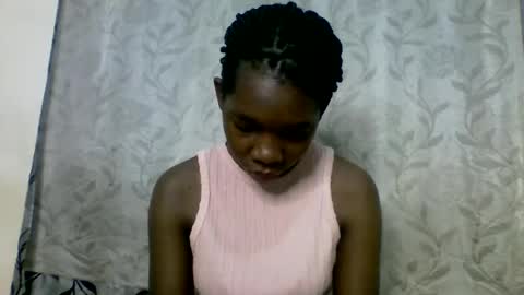 pink  and josphen online show from 02.04.25