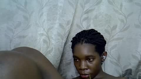 pink  and josphen online show from 03.01.25