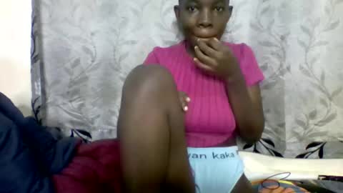 pink  and josphen online show from 03.06.25