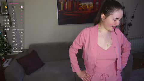 Lana  1800 - 0330 UTC   Mia 0700- 1630 UTC online show from 03.16.26