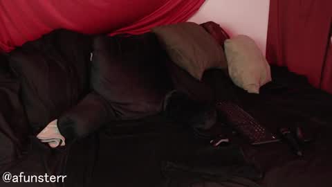 Snapshot of afunster chatting on 01.28.25 afunsterr online show from 01.28.25