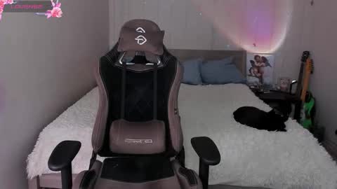 Eva online show from 11.28.25