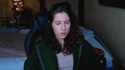 agata_in_wonderland online show from 11.04.25