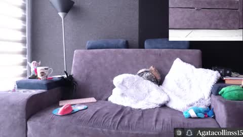 Agata Collinss online show from 10.28.25