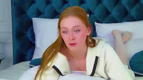 AgataFoxley online show from 09.28.25