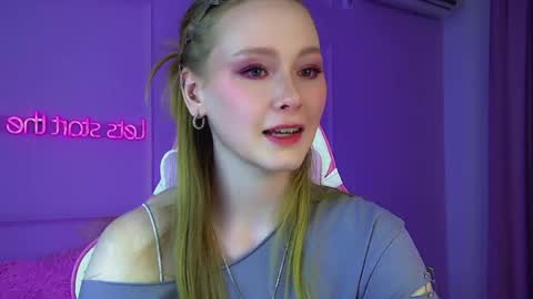 AgataFoxley online show from 04.22.26