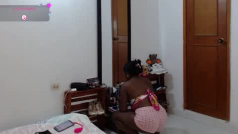 independent model online show from 02.28.25