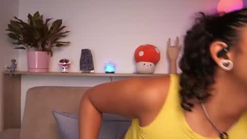 Snapshot of agatha_collinss chatting on 06.26.26 Val inst agatha clls online show from 06.26.26
