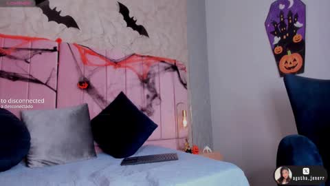 agatha_jener online show from 10.11.25