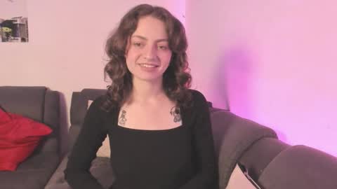 Camila     2 online show from 10.09.25