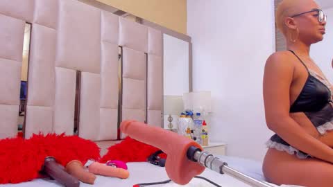 Snapshot of agathabladee chatting on 11.13.25 Agathaa online show from 11.13.25