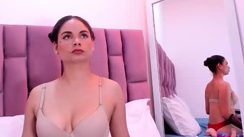 Agatha Mendoza online show from 12.14.24