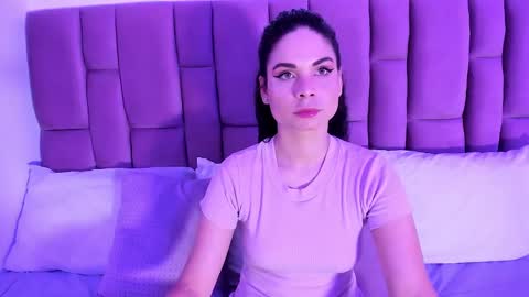 Agatha Mendoza online show from 12.17.24