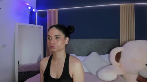 Agatha Mendoza online show from 12.22.24