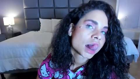 Agatha Mendoza online show from 12.29.24