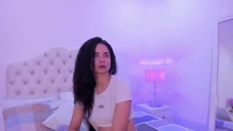 Agatha Mendoza online show from 01.04.25