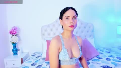 Agatha Mendoza online show from 01.16.25