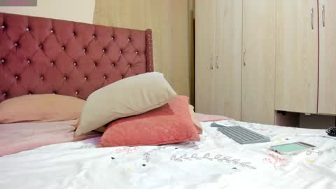 Agatha online show from 01.09.25