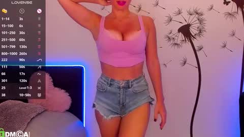 Polly online show from 09.12.25