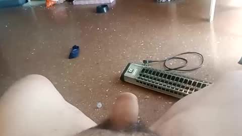 agustingaleano14 online show from 10.28.25