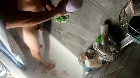 ahappyhippie online show from 12.19.24