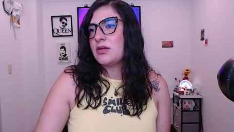 Snapshot of ahrianabluff_ chatting on 01.13.26 Ahriana Bluff online show from 01.13.26