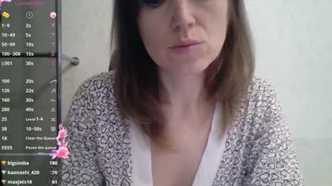 Snapshot of ahtena chatting on 02.04.25 Ahtena online show from 02.04.25