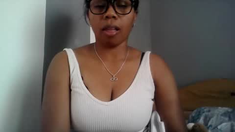 Aicha boobs online show from 06.08.26