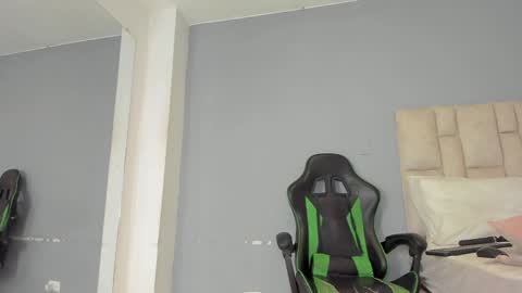 karoline  online show from 12.30.24