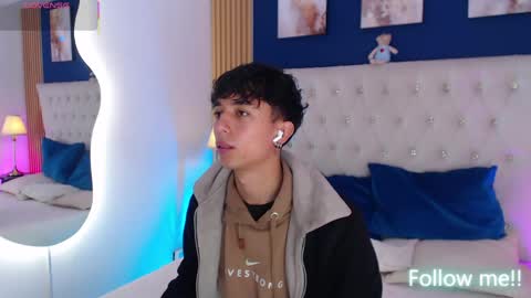 Snapshot of aiden_rivers_ chatting on 04.24.26 Aiden online show from 04.24.26