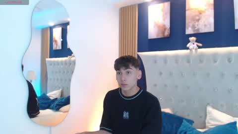 Snapshot of aiden_rivers_ chatting on 05.12.26 Aiden online show from 05.12.26