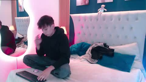 Snapshot of aiden_rivers_ chatting on 06.02.26 Aiden online show from 06.02.26