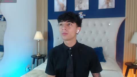 Snapshot of aiden_rivers_ chatting on 06.18.26 Aiden online show from 06.18.26