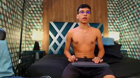 aiden_royce online show from 09.09.25