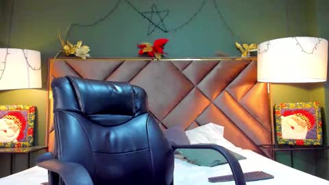 aiden_royce online show from 12.23.25