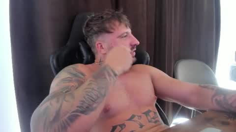 Snapshot of aidenmatthew chatting on 07.30.26 Aiden online show from 07.30.26