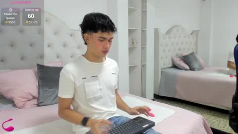 Aiden  online show from 01.28.25